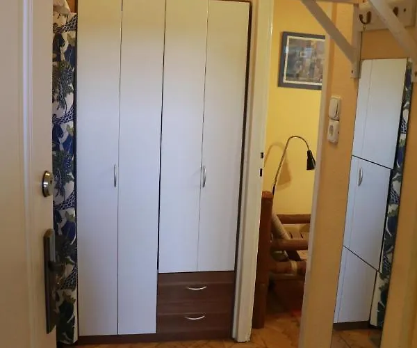 Fornax With Balcony Apartment